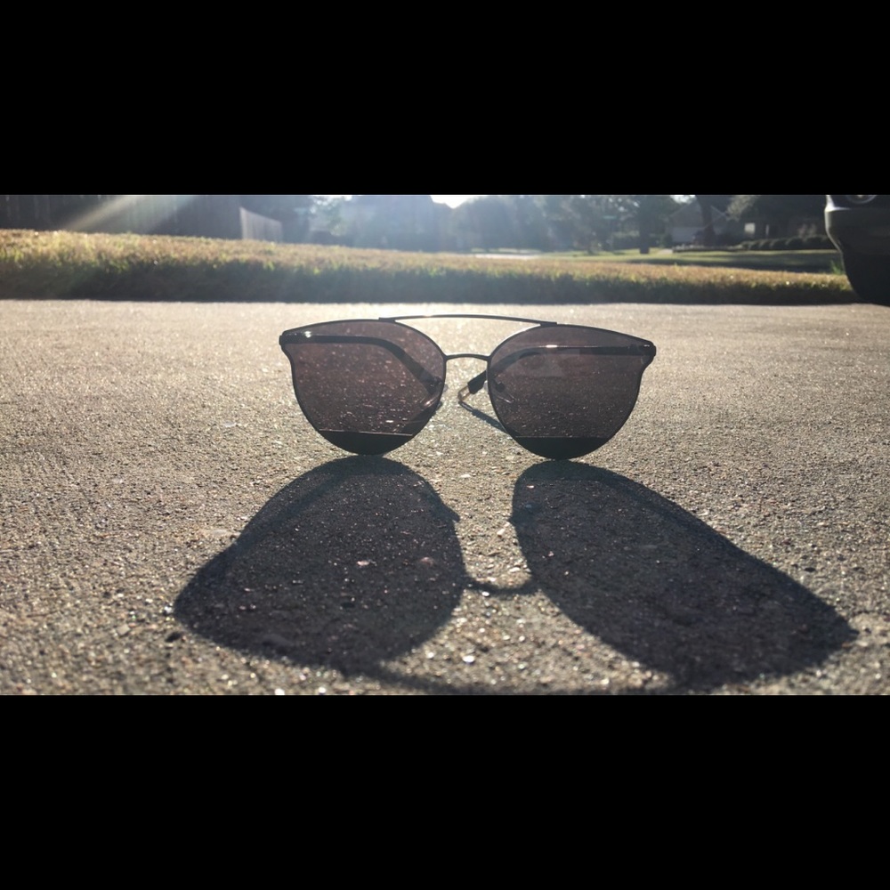 Trendy Black sunglasses